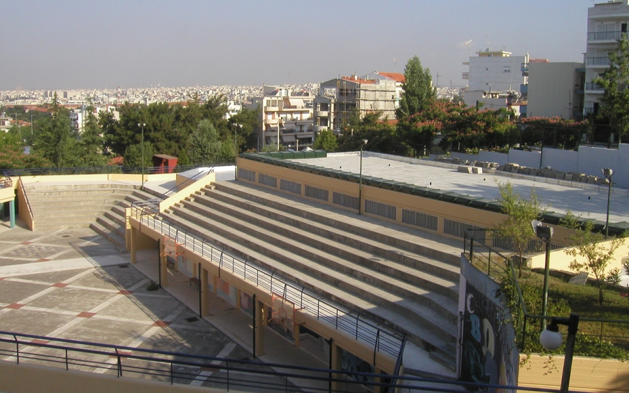 Αντικατάσταση μόνωσης και αποκατάσταση ζημιών στο συγκρότημα του Πολυκλαδικού Λυκείου Νεάπολης Θεσσαλονίκης